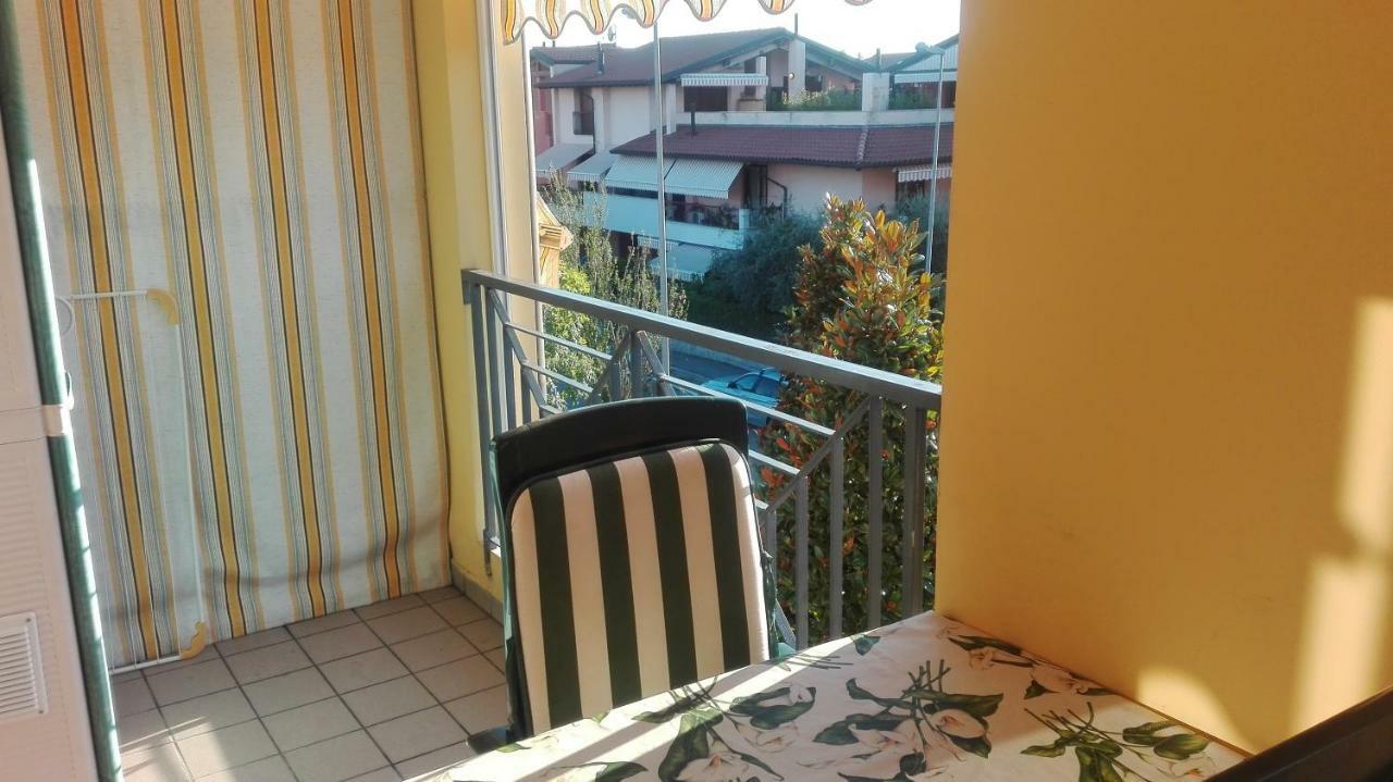Appartamento Alle Magnolie Sirmione Bagian luar foto